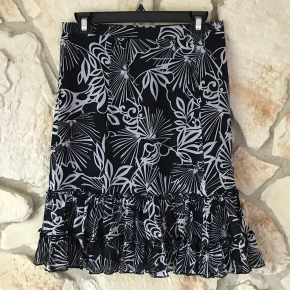 INC International Concepts Dresses & Skirts - INC International Concepts 100% Silk Floral Ruffle Skirt 🖤🤍